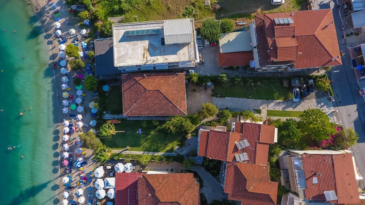 Elati Beach Aparthotel นีดรี ภายนอก รูปภาพ